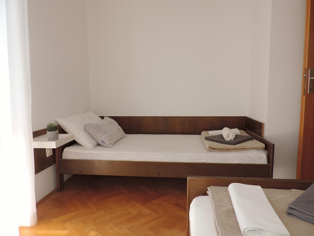 Apartment Vidas Novalja Exterior photo
