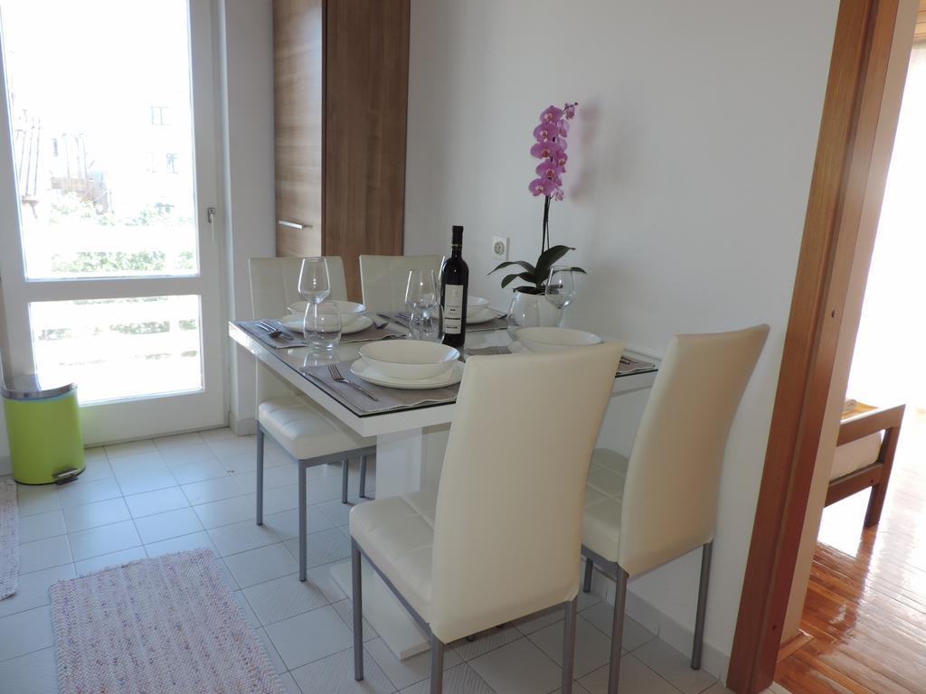 Apartment Vidas Novalja Exterior photo